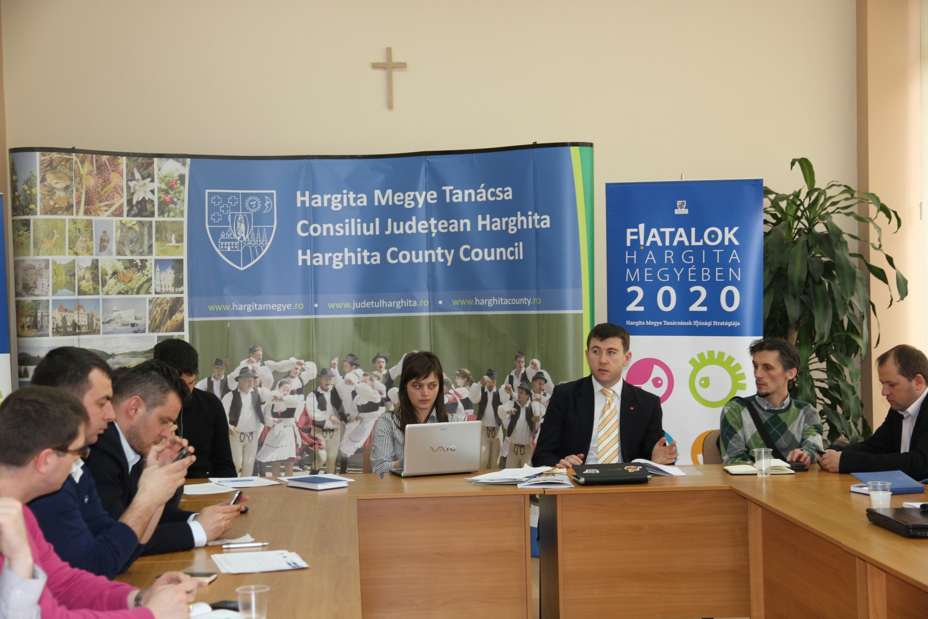 Az ifjúsági szervezetek képviselői tanácskoztak Csíkszeredában