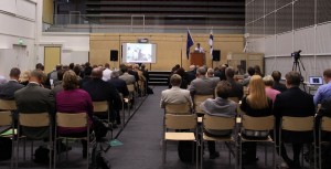 A szélessávú információáramlás a kulcs az itthon maradáshoz