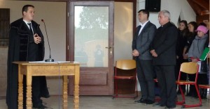 Ravatalozó a kobátfalvi közösségnek