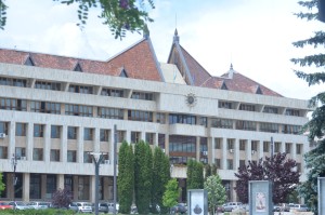 Kormánypénz a Hargita megyei utakra