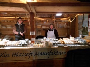 Ösztöndíjjal támogatja a megyei tanács a kézműves sajtkészítés elsajátítását