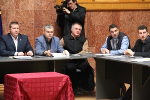 Felére csökkent a fiatal lakosok száma Hargita megye nagyobb városaiban