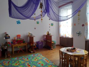 Átadták a felújított csíkszentgyörgyi óvodaépületet