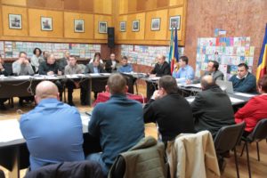 Rendkívüli tanácsülést hívtak össze a csíkszeredai megyeházán
