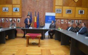 Képeslap kiállítás és díjátadó a megyeházán