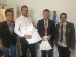 Hargita Megye Tanácsa átadta az összegyűlt eszközöket a Tegyünk Egymásért Egyesületnek