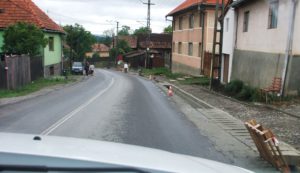 Mégis csak folytatja a zetelaki járda építését a kivitelező cég