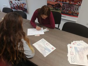 Újra bekopognak a Csíki RMDSZ munkatársai és tisztségviselői a csíkszeredai lakosokhoz
