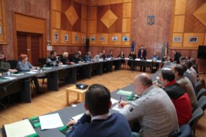 Erdőpedagógiáról és erdőkultúráról tanácskoztak a csíkszeredai megyeházán