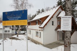 Átadta Hargita Megye Tanácsa a szolgálati lakások kulcsait