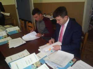Aláírták az udvarhelyszéki és Keresztúr térségi nyári karbantartási szerződéseket