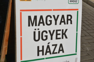 Vigyék a Magyar Ügyek Házába vagy az RMDSZ irodába a levélszavazatokat