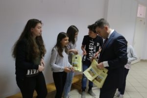 Az autonómia a szülőföld szeretetét jelenti