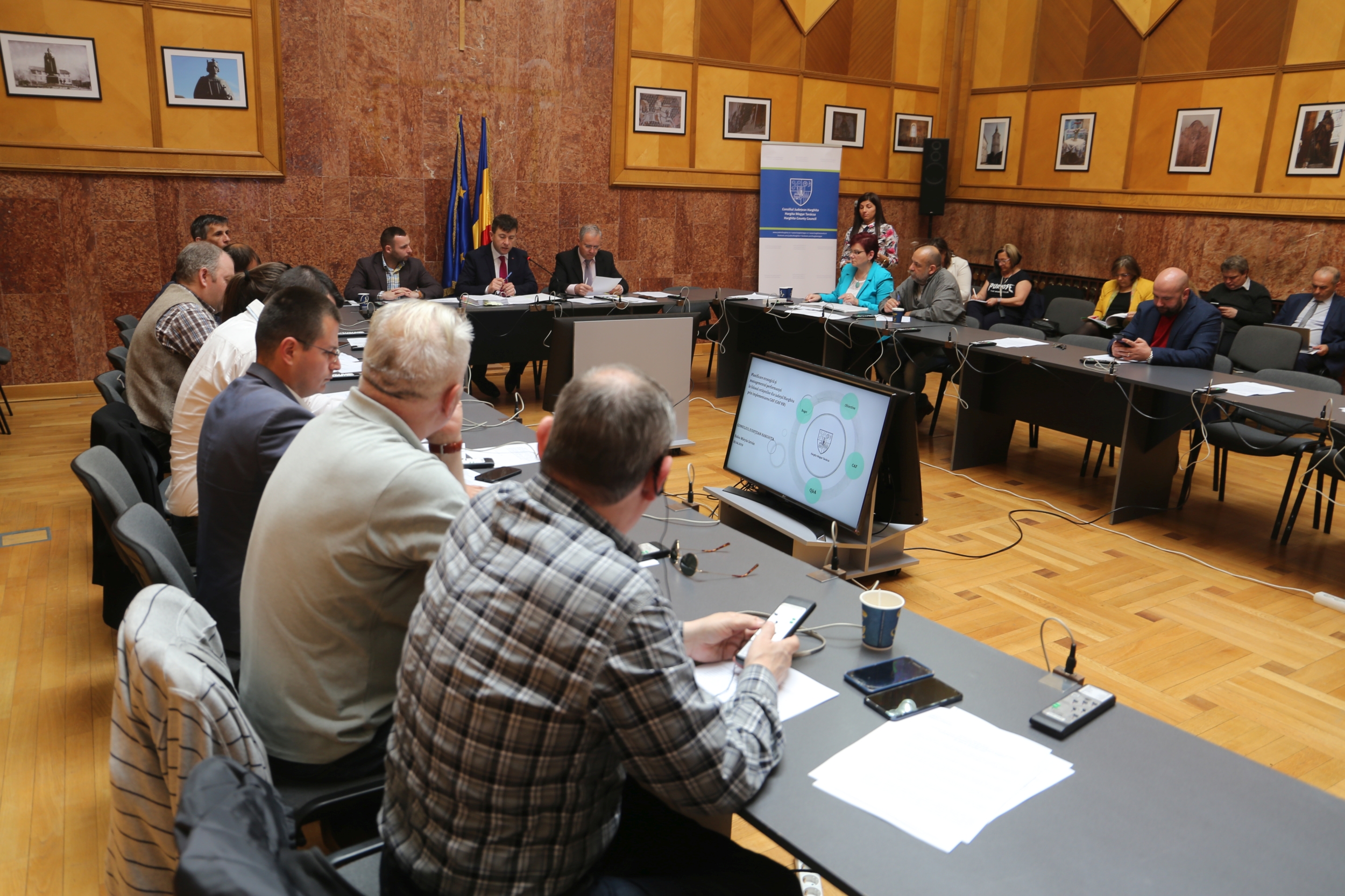 Jelentős összeget fordítanak a pápalátogatással kapcsolatos egyházi programokra