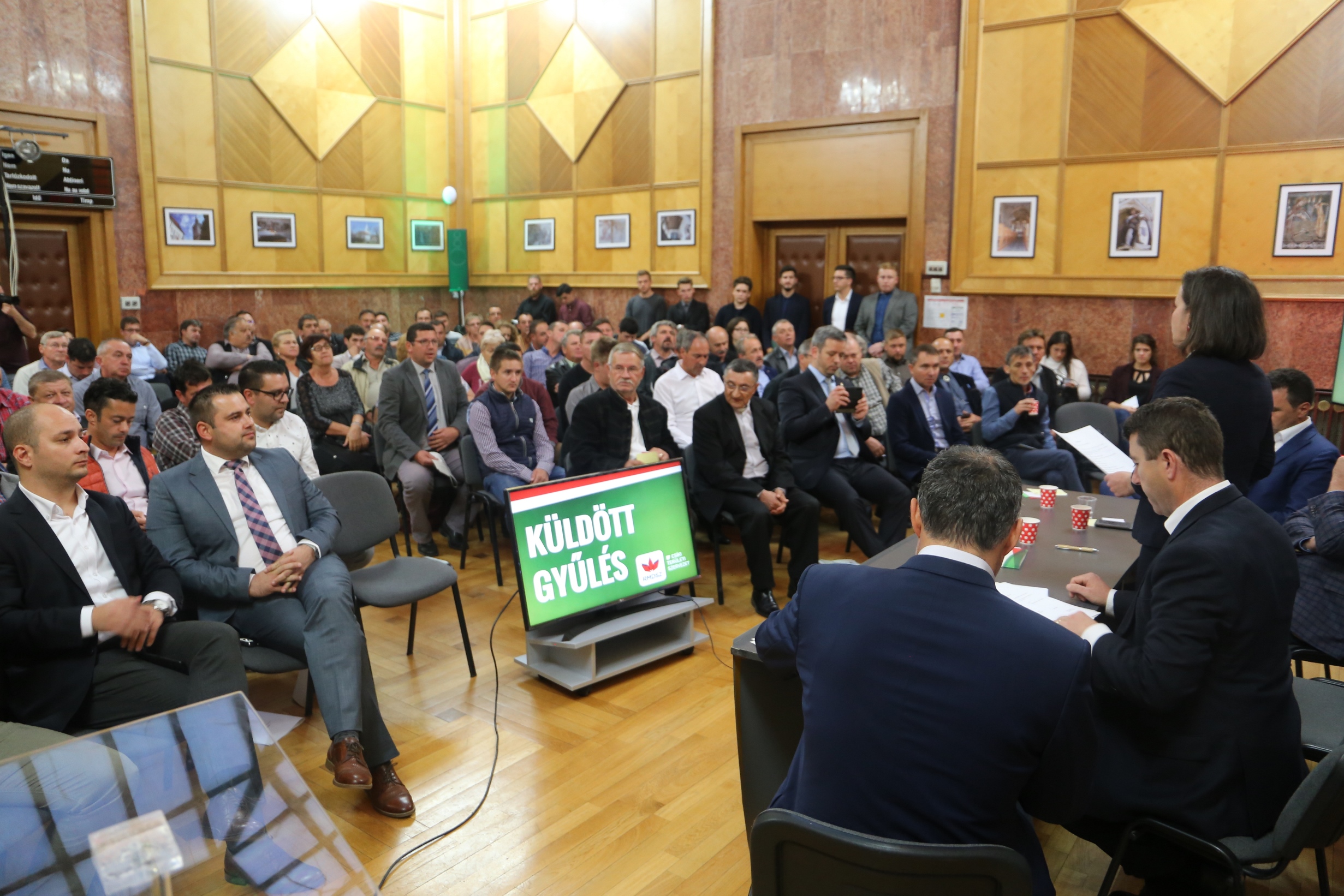 Borboly Csaba folytatja a munkát elnökként