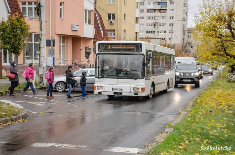 Tanácsok a tömegközlekedést igénybe vevőknek