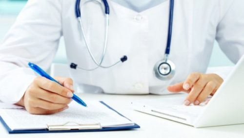 2500 lejes támogatás minden háziorvosnak
