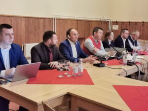 Udvarhelyszék és Csík-terület településeinek fejlesztéseire szavaztak meg összegeket, Gyergyó-térségi visszaosztásokról a következő ülésen dönthet a testület
