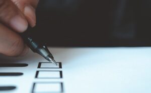 Az eredmények beszéljenek, ne a személyi igazolvány (,,buletin”)