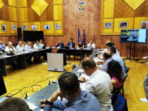 A települések, az ifjúság, az egészségügy támogatásáról döntött a megyei tanács