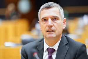 Dorfmann Herbert EP képviselő üzenete a nagyragadozók kapcsán