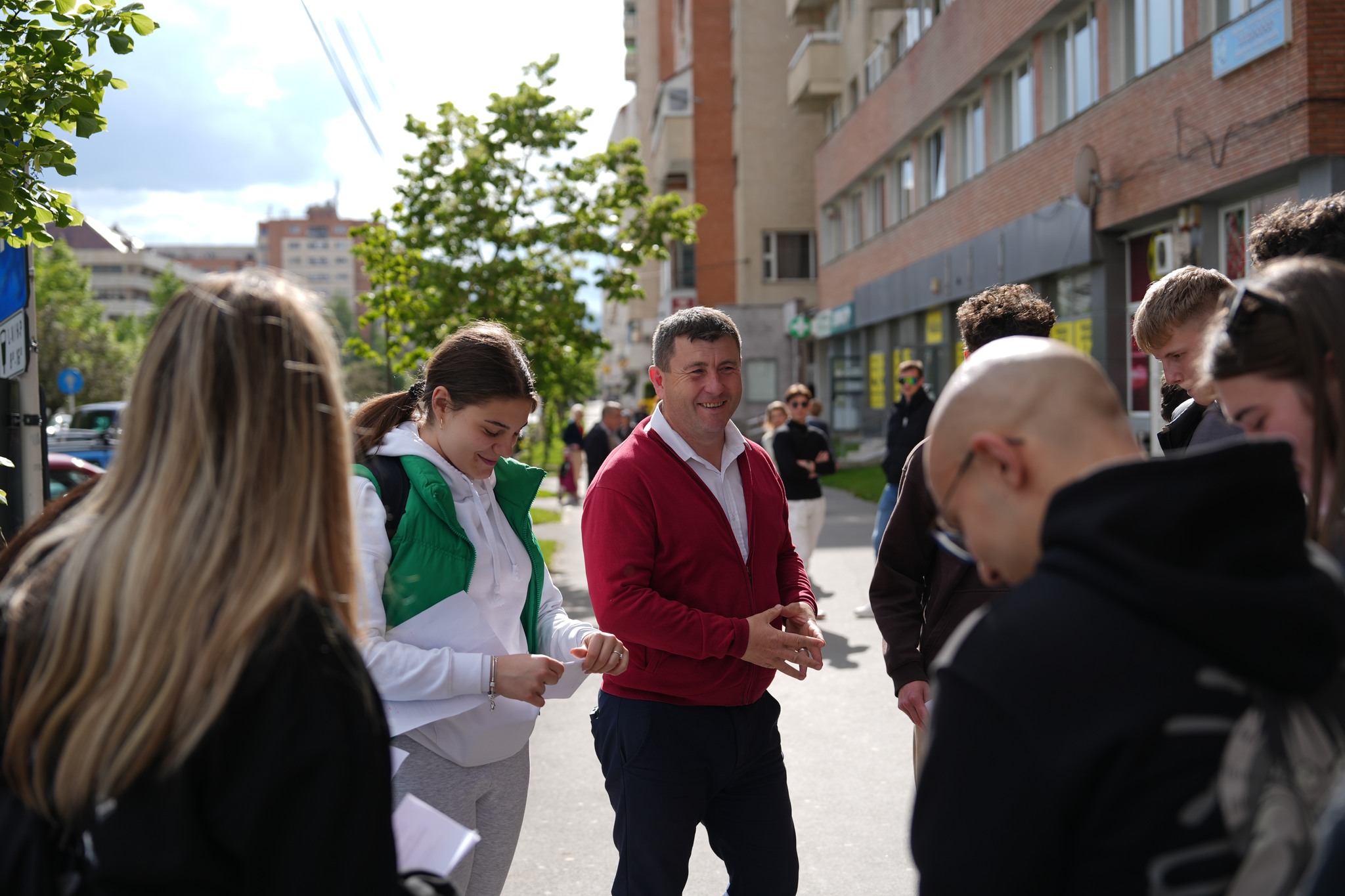 Csíkszeredában elindult az ajtóról ajtóra kampány!