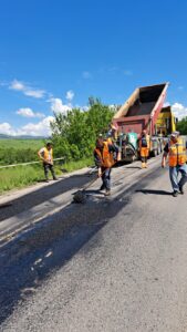 A jó idő kedvez a kátyúzási munkálatoknak!