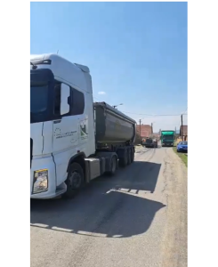 Akcióban a Hargita Útkezelő Vállalat! ? Kérjük a lakosság türelmét, hisz Bánkfalván kátyúzási munkálatok zajlanak!