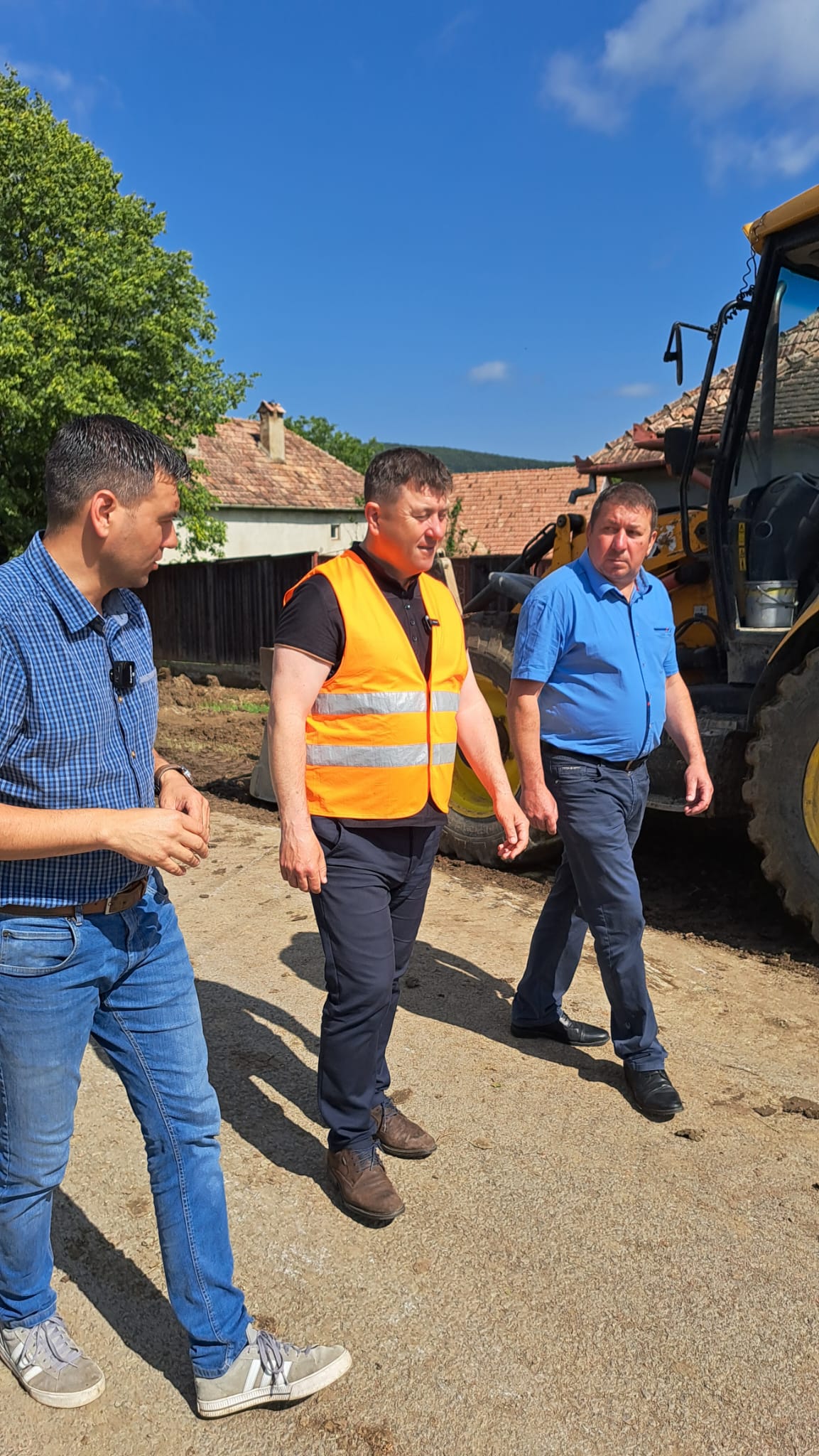 Közel 2 km hosszúságú járdát építünk Székelyderzsen!