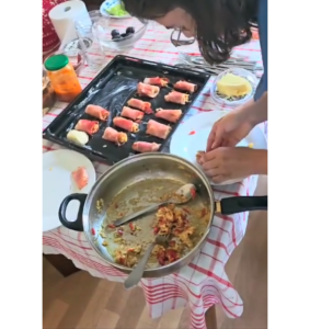 Ha vasárnap, akkor közös ebéd és közös előkészülés, mert kell egy nap, ami a családé, a szeretteinké