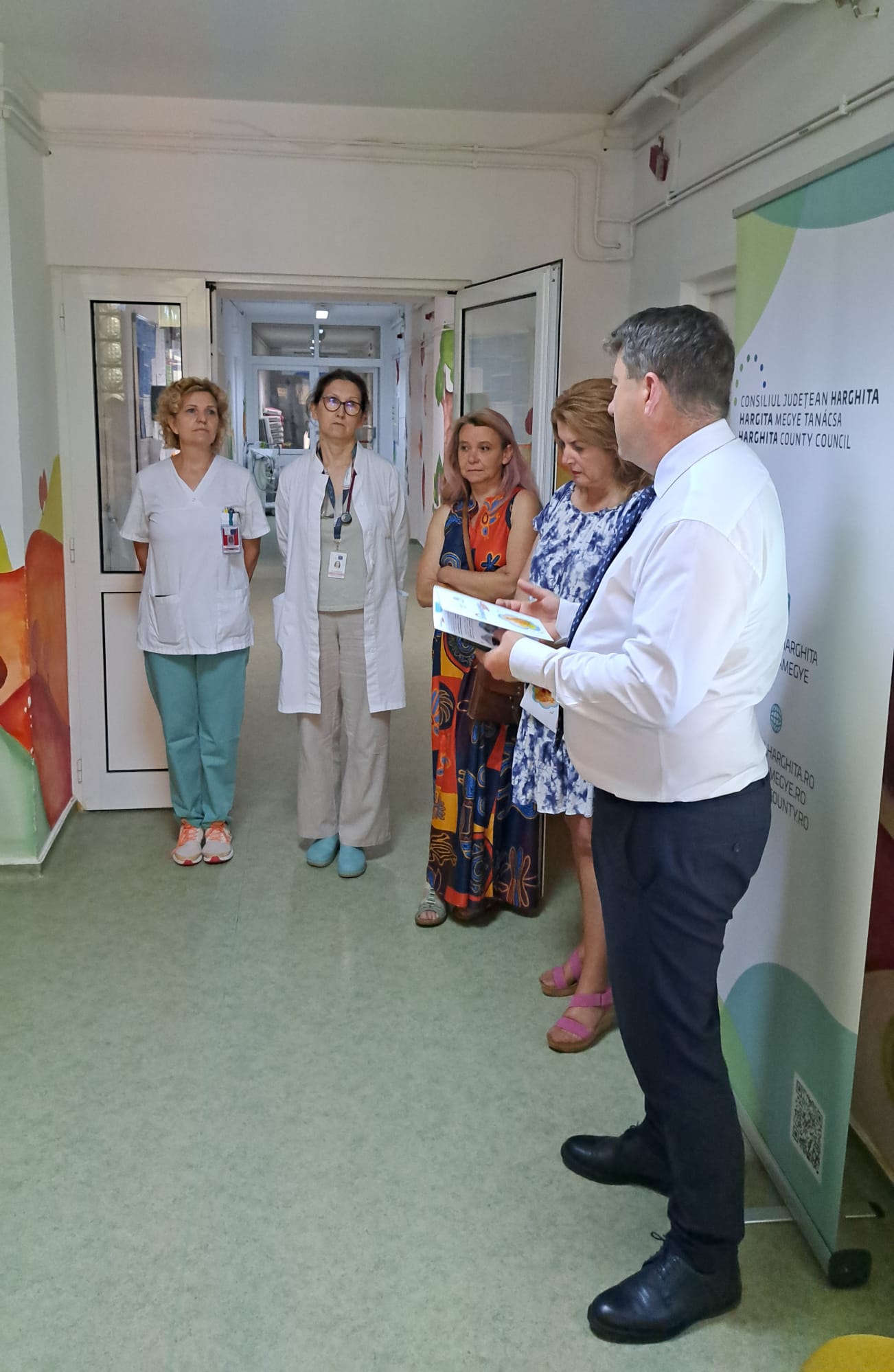 Gyermekmosoly program – több mint 100 intézmény lett barátságosabb