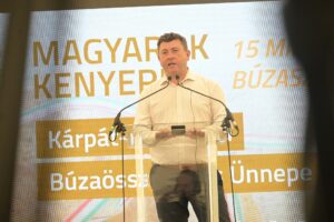 15 millió búzaszem összeöntése a Magyarok kenyeréhez Somogyváron