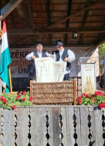 Ha szeretjük szülőföldünket, akkor szeretjük Székelyföldet!