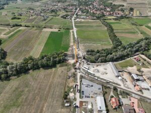 Új, ambiciózus cél, idén leteríteni az első réteg aszfaltot a 137-es úton