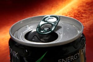 Szívroham tizenévesen?  Beszéljünk az energiaitalok káros hatásairól!