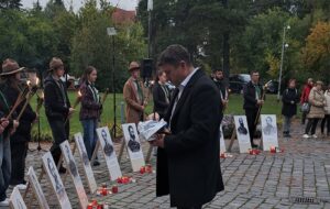 Tisztelet a hősöknek, akik példát mutatnak ma is!