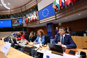 AgoraEU: 8,6 milliárd euró – és most dől el, hogy ebből mennyi jut a Kárpát-medencébe